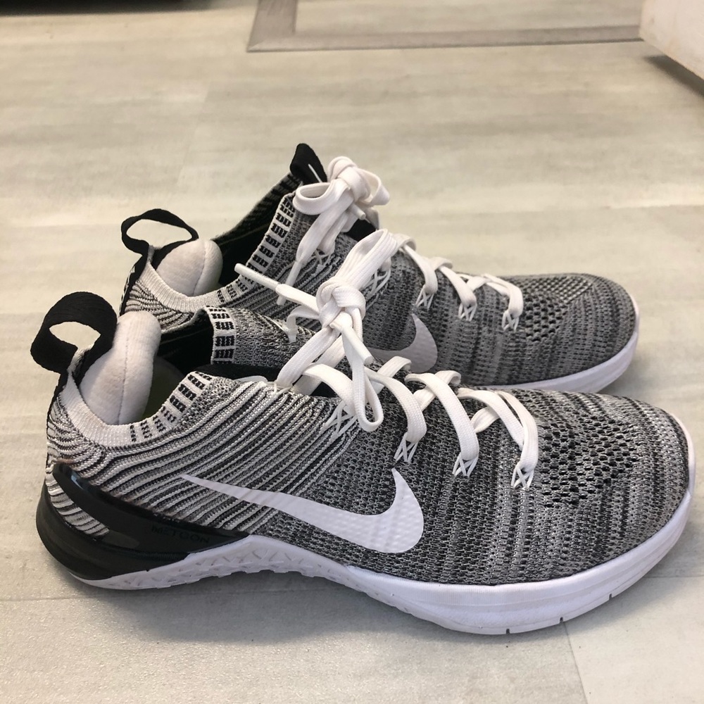 Nike metcon weightlighting and HIIT shoe